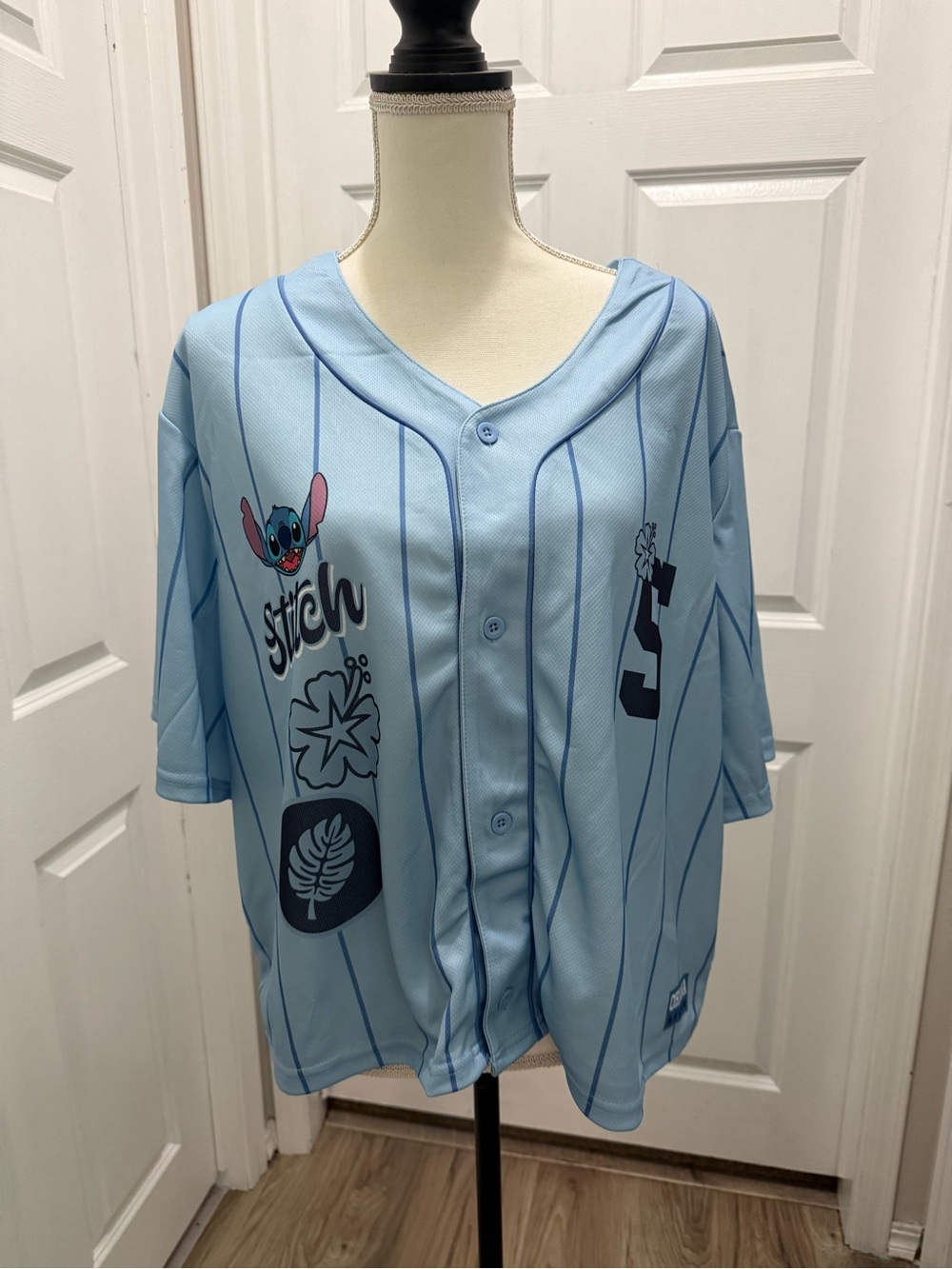 Disney Stitch Women's Graphic Cropped Baseball Jersey Size XXL NWT